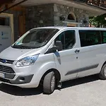 Ξενοδοχείο Tourist 3*