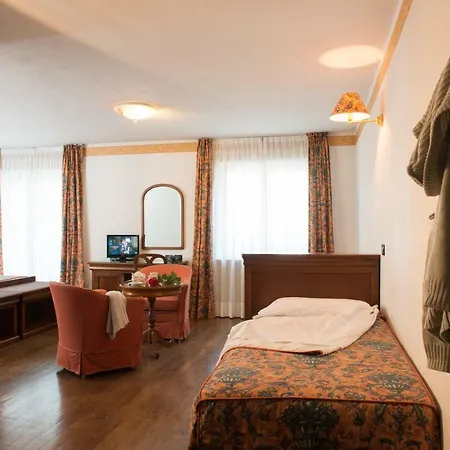 Tourist Hotel 3*